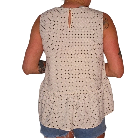 Who What Wear Creme Black Polka Dot Hi-Low Sleeveless Blouse Size Small - Picture 2 of 4